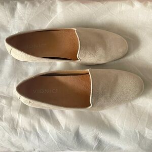 Vionic Willa II Silver Shimmer Textile Loafer